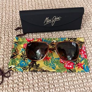 Maui Jim Tortoise Sunglasses with Floral Pouch